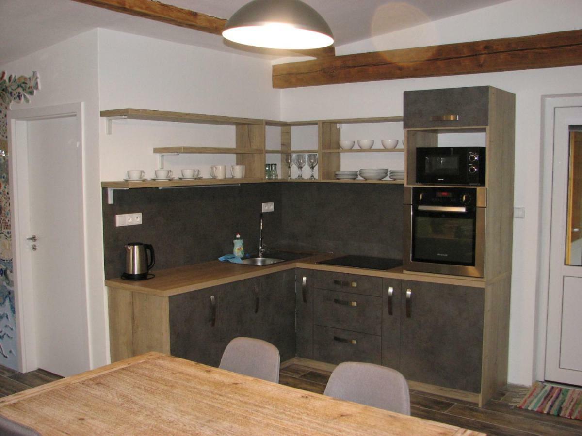 Penzion Na Samotach Apartment Йндрихув Храдец Екстериор снимка